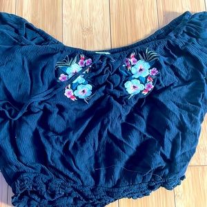 black off the shoulders hollister crop with flower design